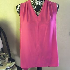 🎁2/$12 LG MASSIMO FUSCIA PINK SLEEVELESS STUNNER TANK TOP